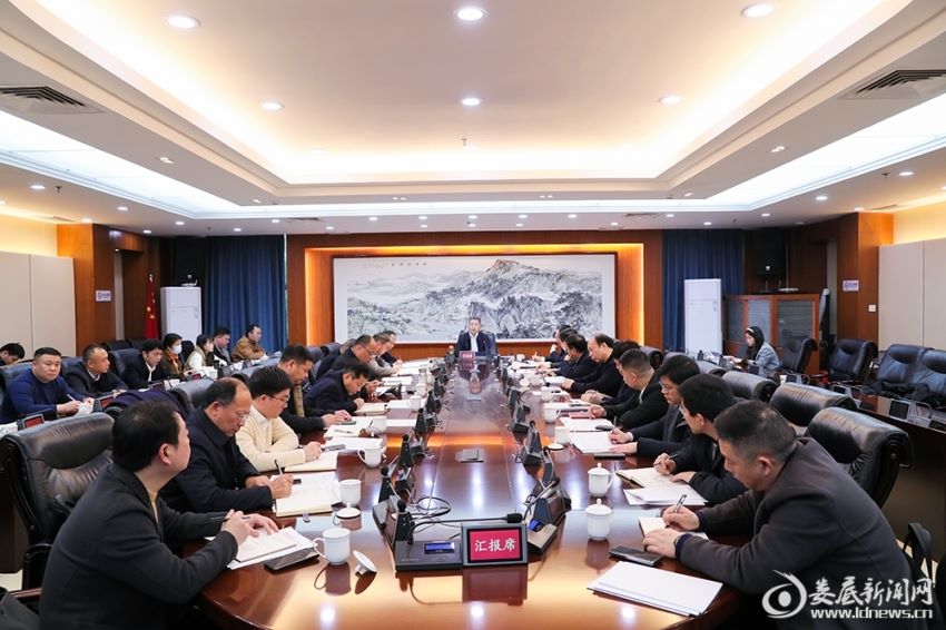 曾超群：堅(jiān)定不移以招商引資為抓手 推進(jìn)“三電”產(chǎn)業(yè)高質(zhì)量發(fā)展